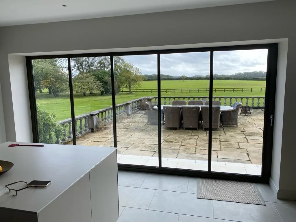 Aluminium slimline sliding doors