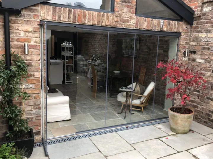 Frameless glass patio doors
